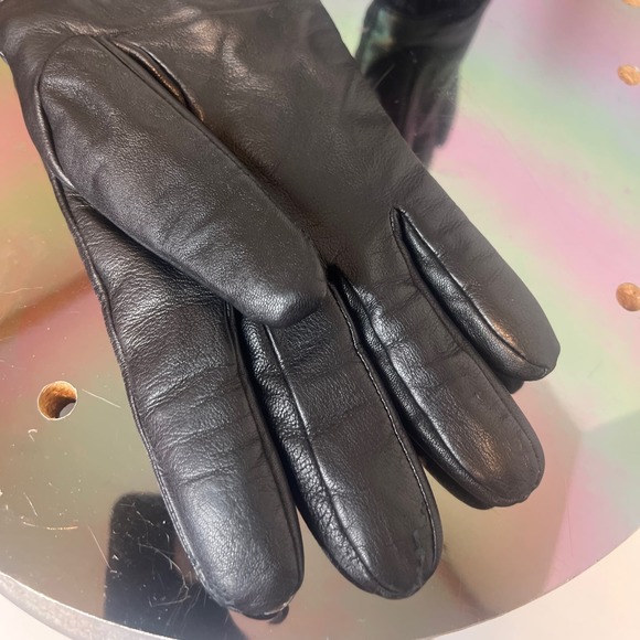 Isotoner men’s black gloves size M - Picture 4 of 10